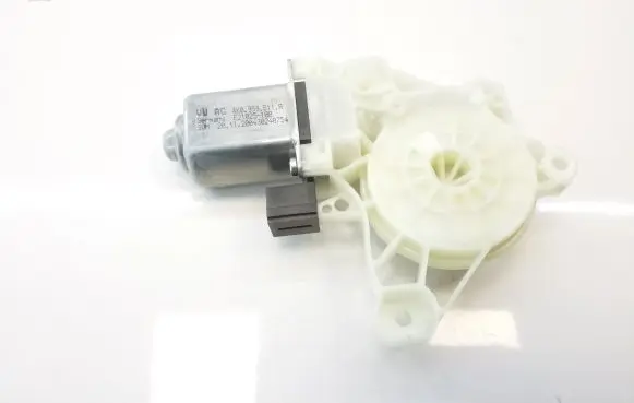 Skoda Enyaq iV Rear door window regulator motor 4K0959811A