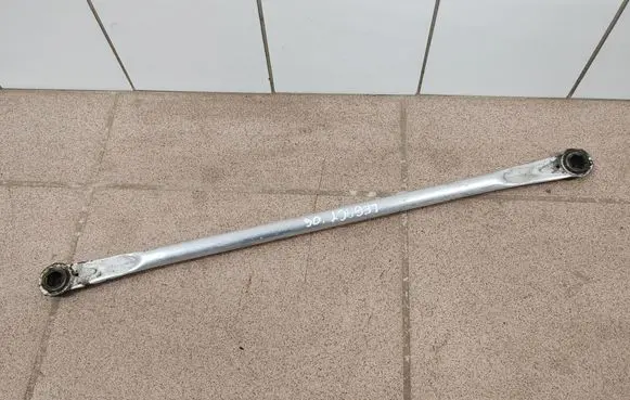 Subaru Legacy Front wiper linkage 