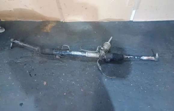 Opel Insignia A Steering rack P13292327 TNR1180C0637