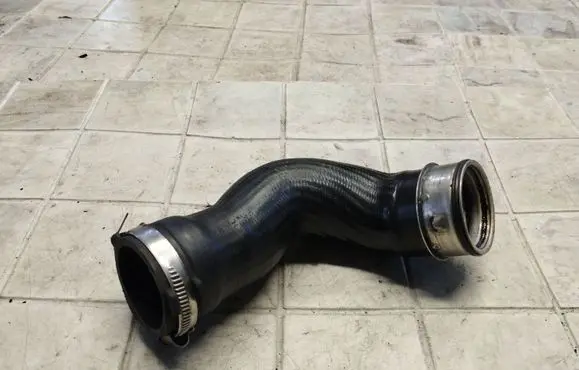 Audi A4 S4 B6 8E 8H Intercooler hose/pipe