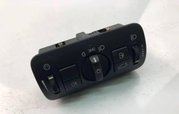 Volvo V60 Light switch 30739413