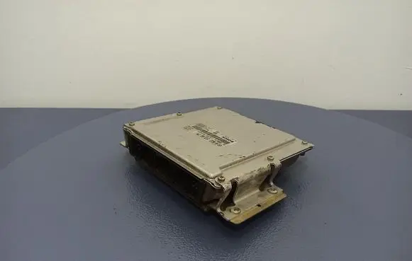 Mercedes-Benz Vito Viano W638 Engine control unit/module ECU A6111530179