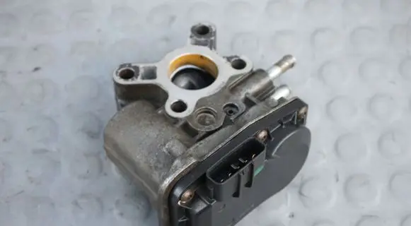 Honda CR-V Throttle valve 18710
