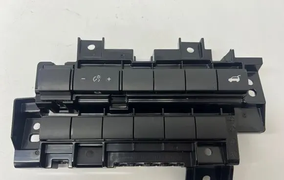 Tailgate opening switch