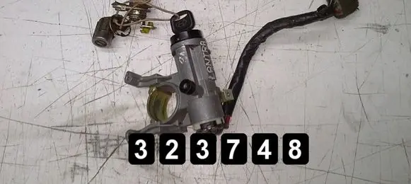 Hyundai Lantra I Ignition lock 910701