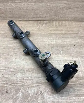 Audi A6 S6 C6 4F Fuel main line pipe 059130090AB 057130764C WITHPLUG