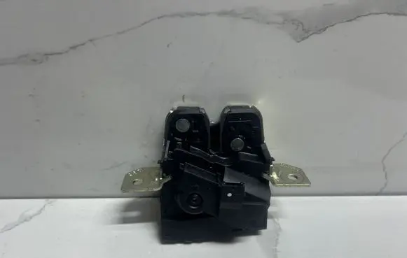 Mercedes-Benz A W176 Tailgate exterior lock A2467401100