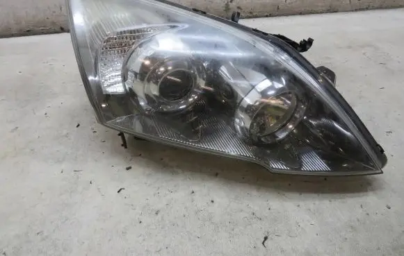 Honda CR-V Headlight/headlamp
