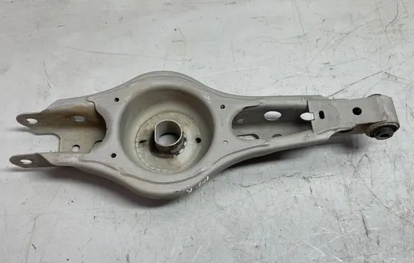 Opel Insignia B Rear upper control arm/wishbone 