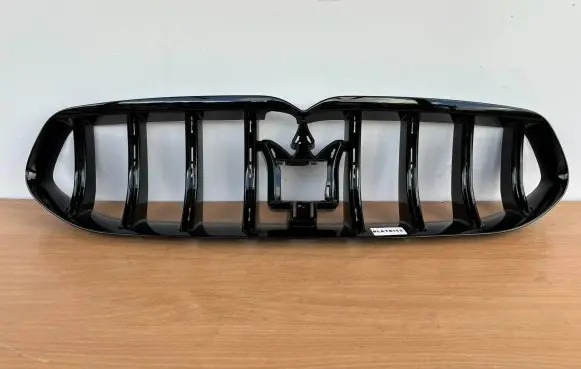 Maserati Grecale Front grill 670170829