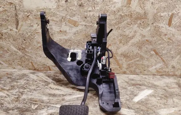 Cadillac XTS Brake pedal 23334943