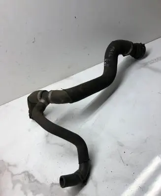 Audi A6 S6 C6 4F Engine coolant pipe/hose 4F0121049E