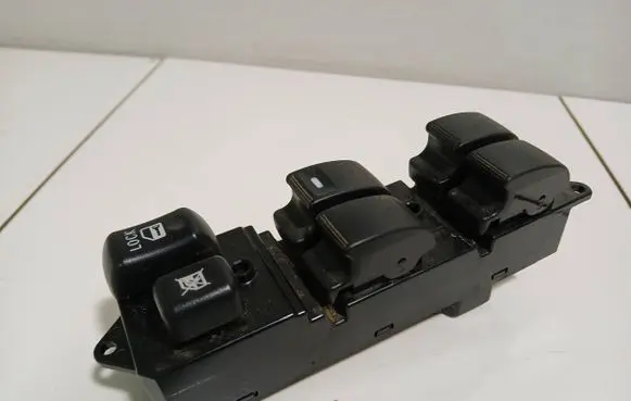 Mitsubishi Outlander Electric window control switch 8608A223 C8DD658M 2291D6
