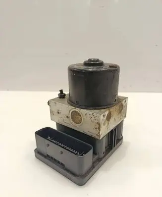 Volkswagen Polo IV 9N3 ABS Pump 6Q0907379E 10096003223 00006067D1