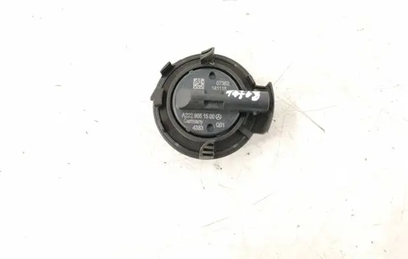 Mercedes-Benz C W205 Airbag deployment crash/impact sensor
