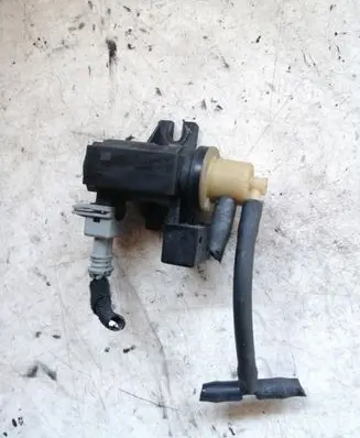 Opel Astra J Turbo solenoid valve 55566898 70307300 13T315