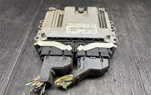 Ford Fiesta Engine control unit/module E1BA12B684AA G1B112A650KE 0261S18884