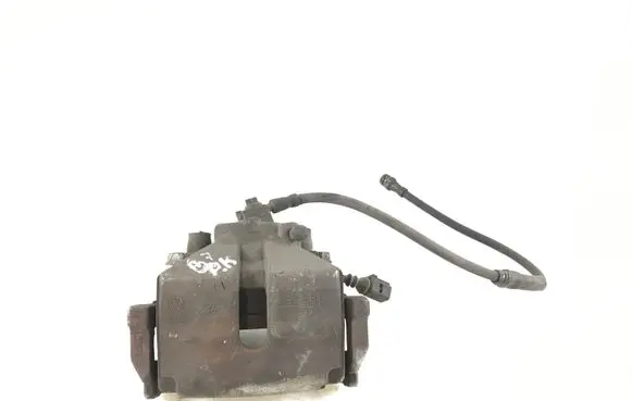 Volkswagen PASSAT B7 Front brake caliper AAC581