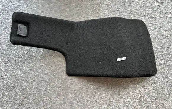 Nissan Patrol Y61 Other trunk/boot trim element 84952VD200