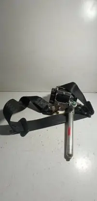 Volvo V70 Rear seatbelt 39859386