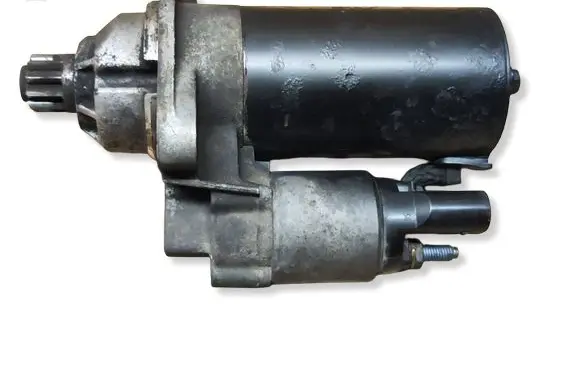 Volkswagen PASSAT B6 Starter motor 