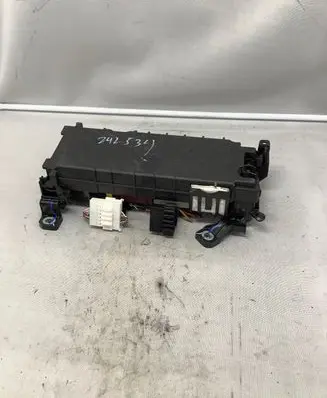 Mercedes-Benz B W246 W242 Fuse module A2465400240