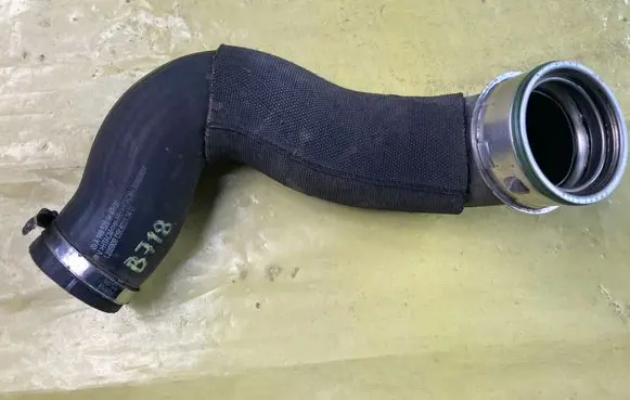 Mercedes-Benz B W245 Intercooler hose/pipe A1695280482 3099D834