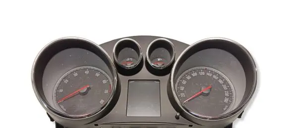 Opel Zafira C Speedometer (instrument cluster) 600775881