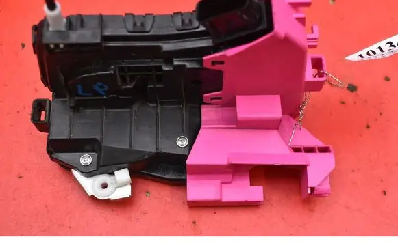 Hyundai Tucson JM Front door lock 81310-N7000