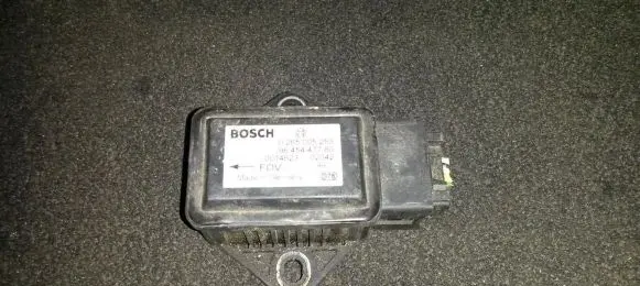 Peugeot 607 ESP acceleration yaw rate sensor 0265005253 96.454.477.80