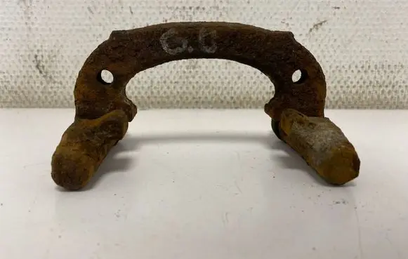Mitsubishi Colt Brake caliper pad carrier rear 
