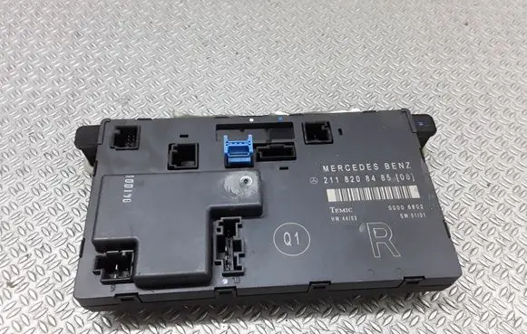 Mercedes-Benz C W203 Door control unit/module 2118208485