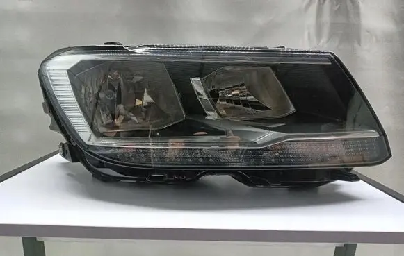 Volkswagen Tiguan Headlight/headlamp 5nb941006b