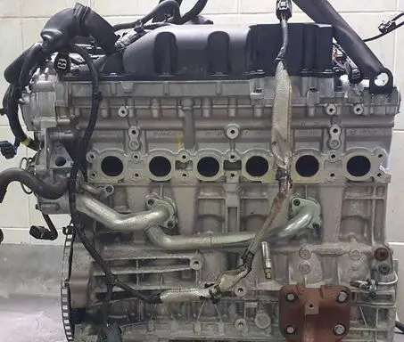 Volvo S80 Engine B6324S 051005814281