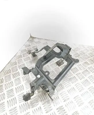 BMW 7 F01 F02 F03 F04 Engine control unit holder 7610564