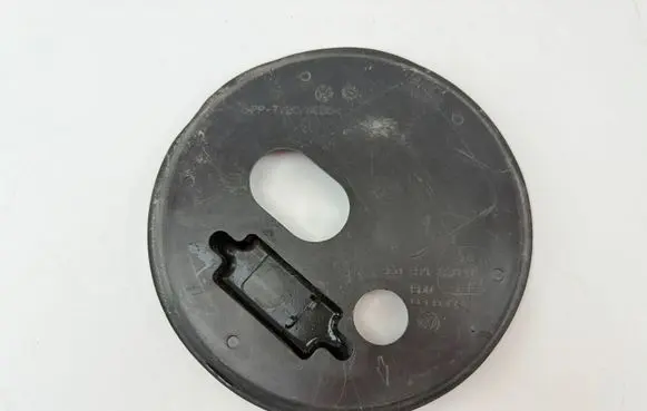 Volkswagen PASSAT B7 Fuel tank cap trim 3C0971839