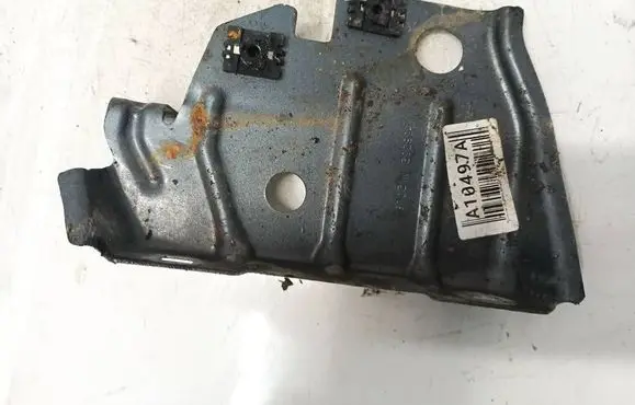 Citroen C4 Grand Picasso Fender mounting bracket 538332a