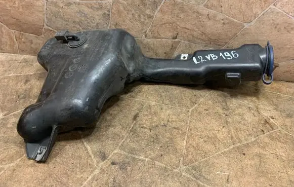 Mercedes-Benz C W204 Windshield washer fluid reservoir/tank A2048601560