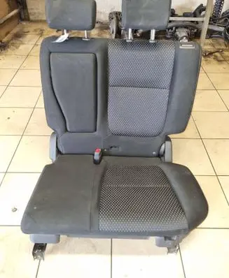 Mitsubishi Outlander Rear seat 