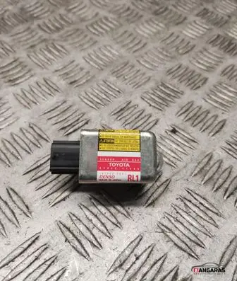 Toyota Prius (XW20) Airbag deployment crash/impact sensor 8986047040