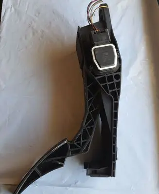 Mercedes-Benz R W251 Accelerator throttle pedal A1643000104
