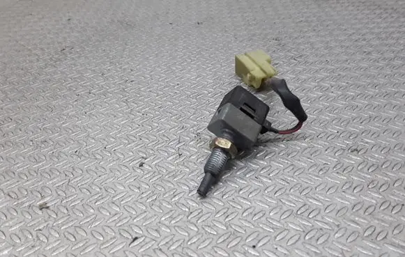 Clutch pedal sensor