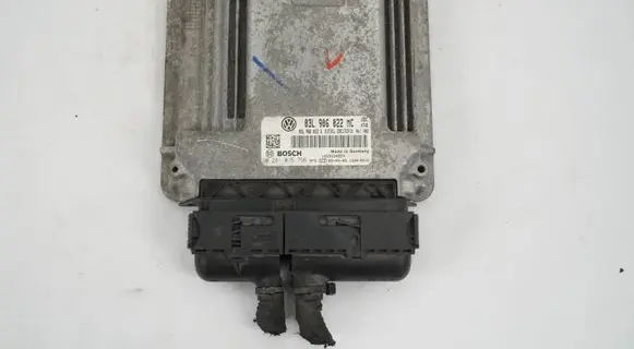 Volkswagen Golf VI Engine control unit/module 03L906022MC