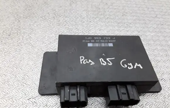 Volkswagen PASSAT B5 Comfort/convenience module 1J0959799J