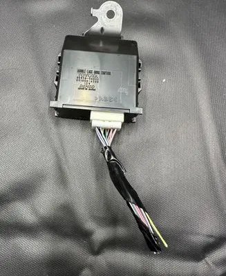 Lexus RX 450H Door central lock control unit/module 8597048040 0515004380