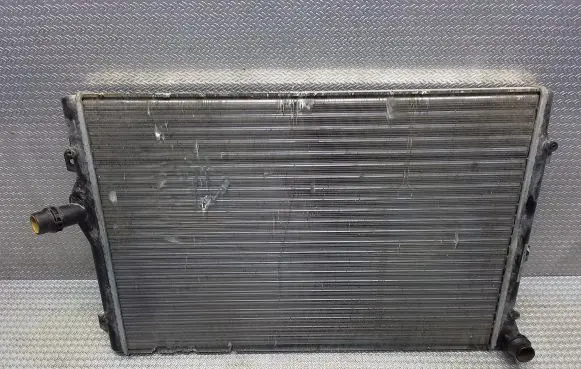 Volkswagen Caddy Coolant radiator 65281A