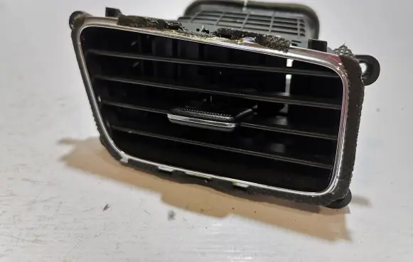 KIA Ceed Dashboard side air vent grill/cover trim 97410A2000