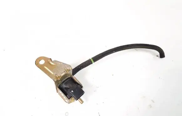 Audi A4 S4 B5 8D Turbo solenoid valve 437906283a
