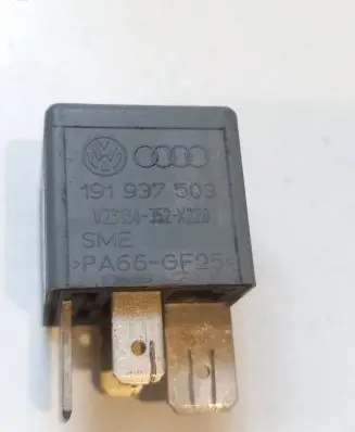 Volkswagen Golf III Other relay 191937503 V23134J52X228 PA66GF25
