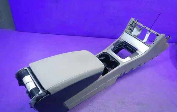 Volkswagen PASSAT B6 Armrest 